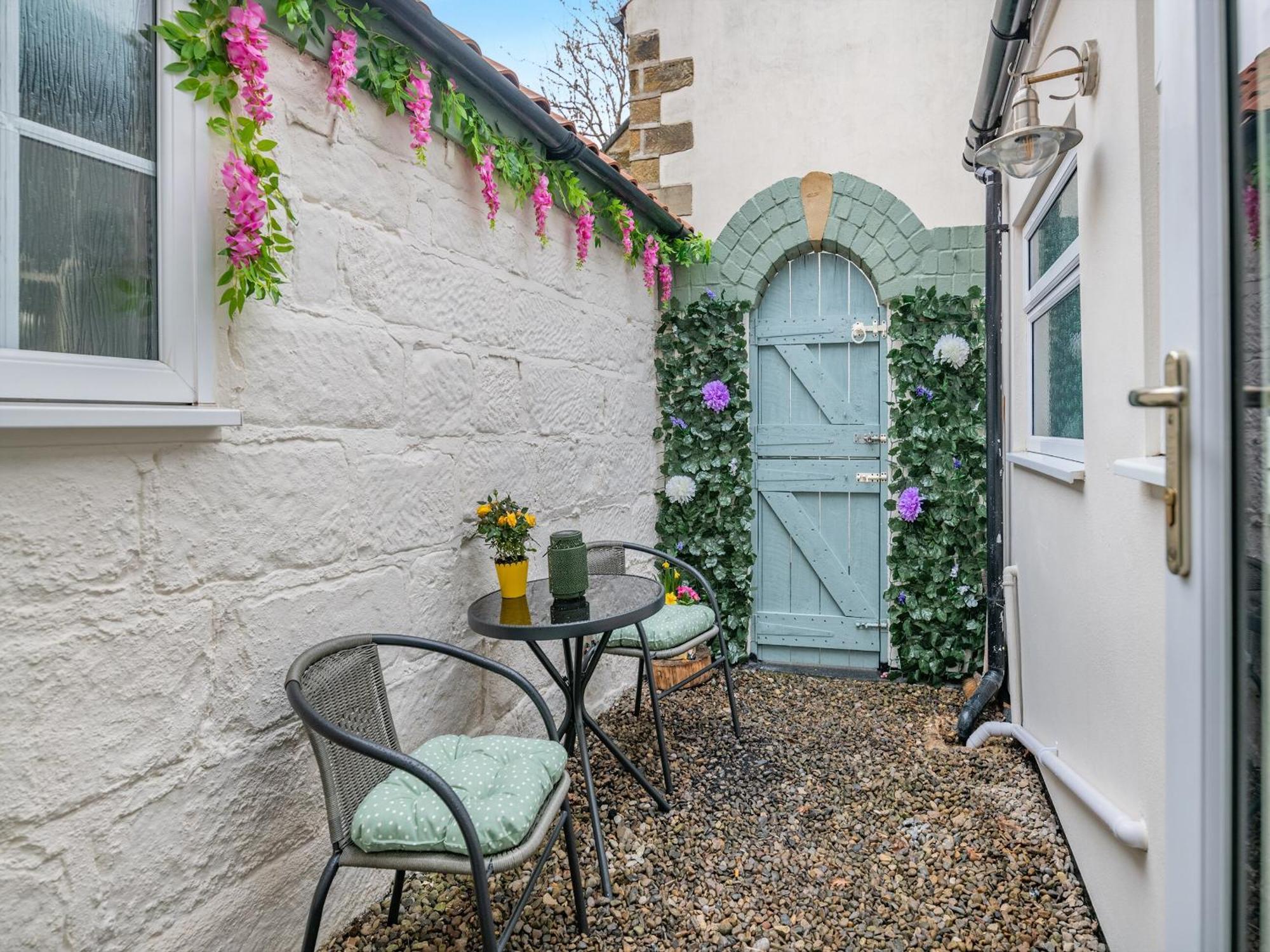 The Tipsy Bee At 143, Vila Guisborough Exterior foto